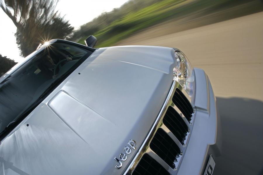 Jeep Grand Cherokee 2005 года  (фото 32 из 133)